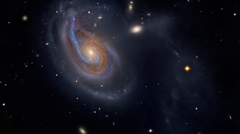 Arp 78 : Galaxie péculière en Bélier